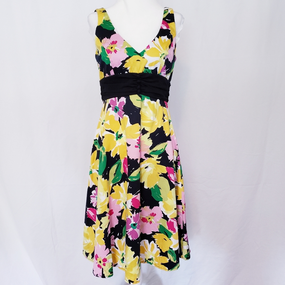 B. Smart Pink/Yellow/Black Sleeveless Dress w/ Bow